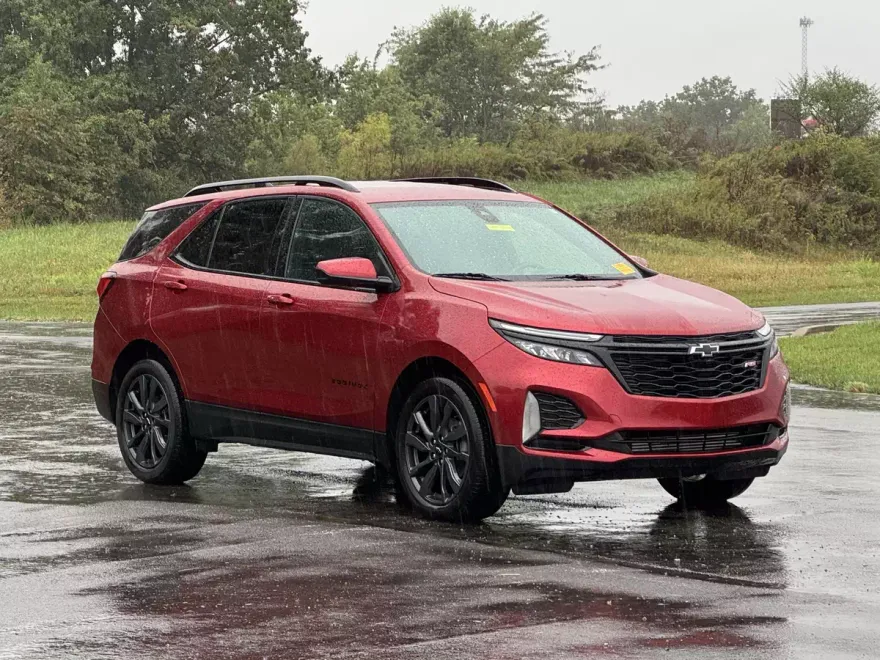 2024 Chevrolet Equinox RS photo 1