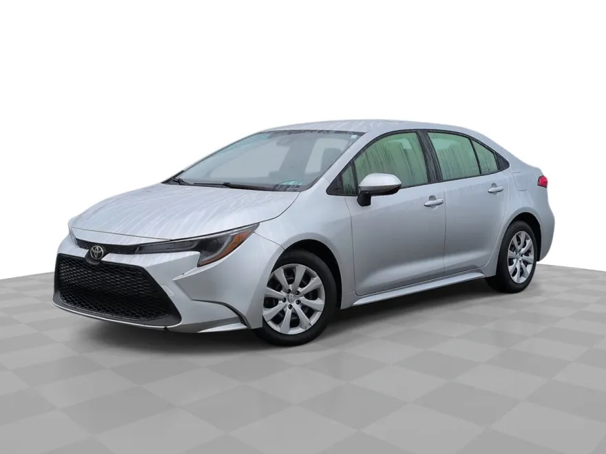 2022 Toyota Corolla LE photo 1