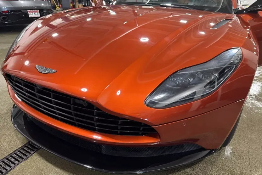 2019 Aston Martin DB11 AM5 photo 1