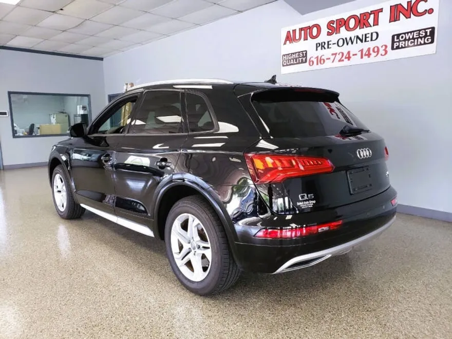 2018 Audi Q5 2.0T Premium photo 1