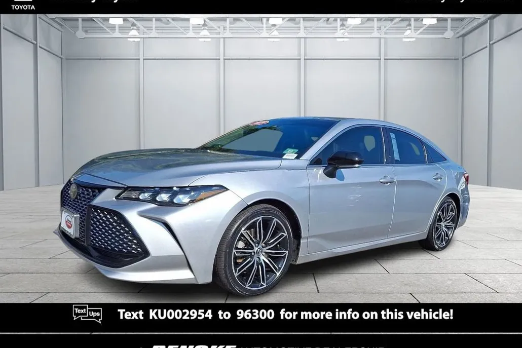 2019 Toyota Avalon XSE photo 1