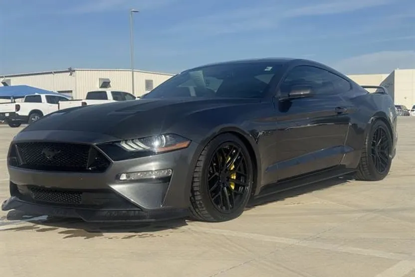 2018 Ford Mustang GT photo 1