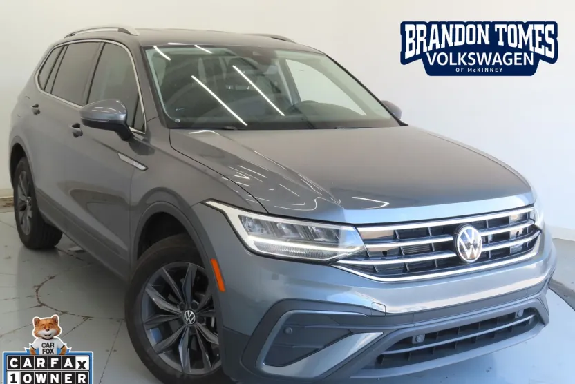 2023 Volkswagen Tiguan SE photo 1
