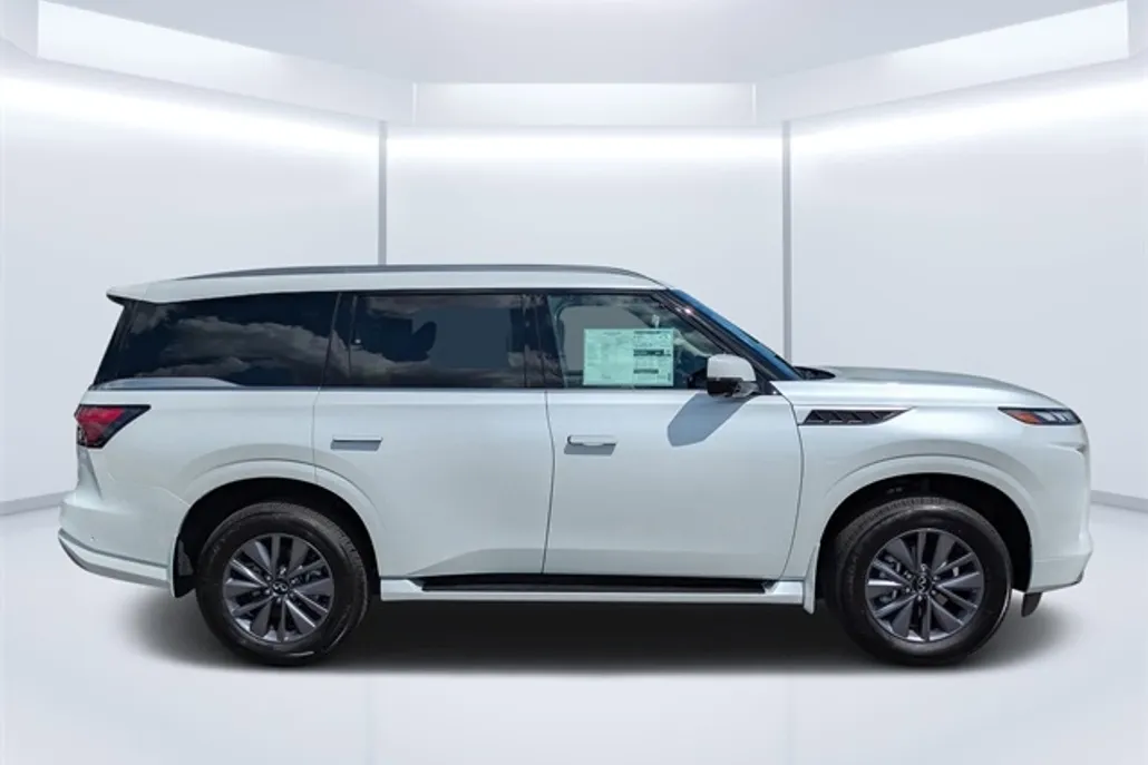 2026 Infiniti QX80 Pure photo 1