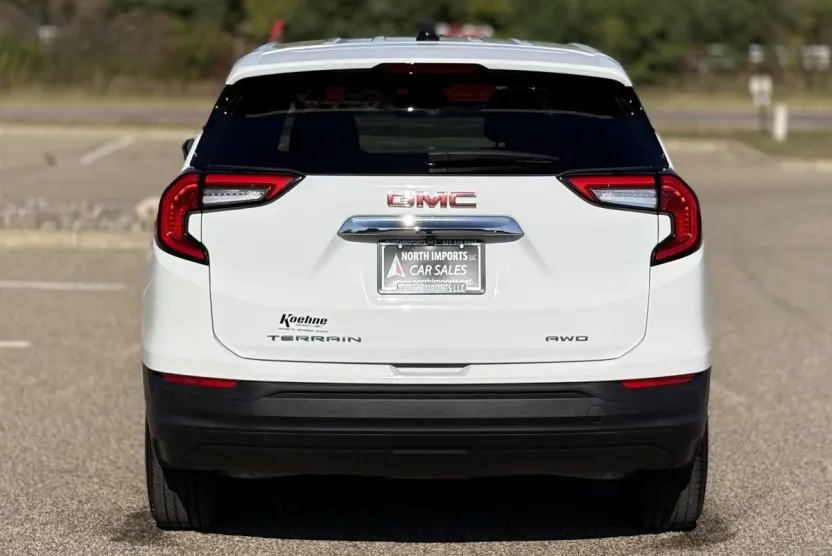 2024 Gmc Terrain SLE photo 1