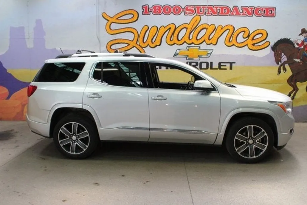 2019 Gmc Acadia Denali photo 1