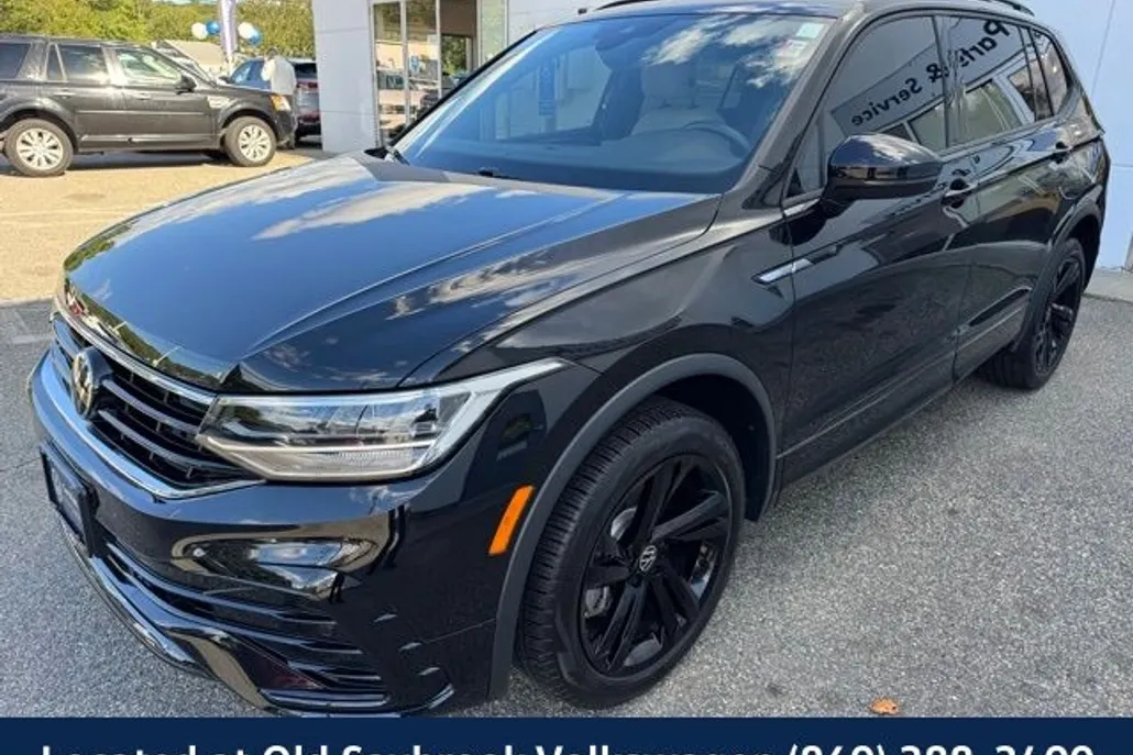 2024 Volkswagen Tiguan SE R-Line Black photo 1