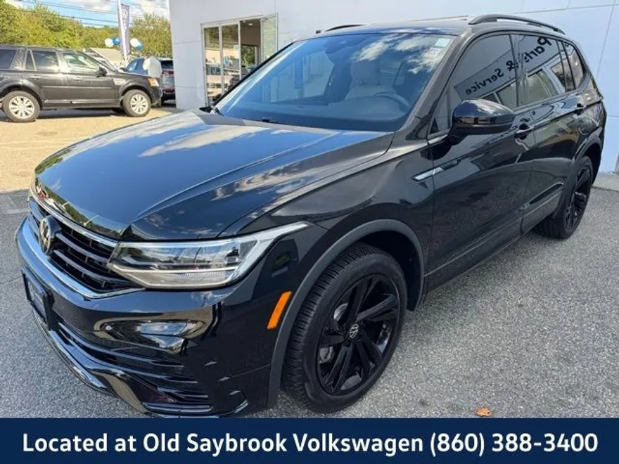 2024 Volkswagen Tiguan SE R-Line Black photo 1