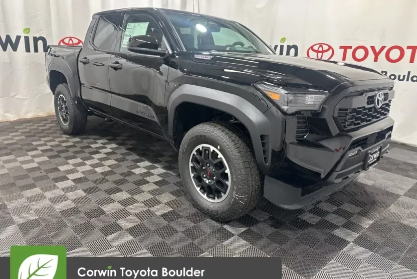2025 Toyota Tacoma TRD Off-Road photo 1