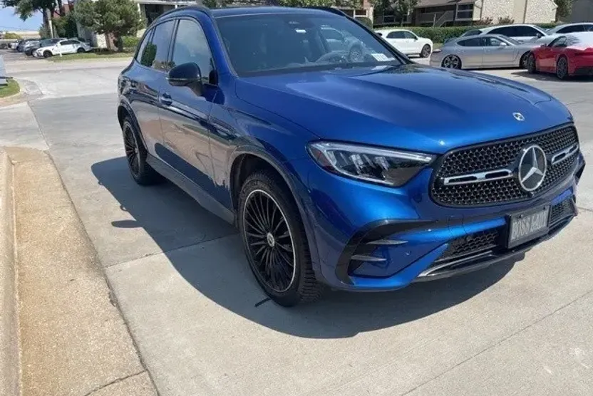 2023 Mercedes Benz GLC 300 4MATIC photo 1