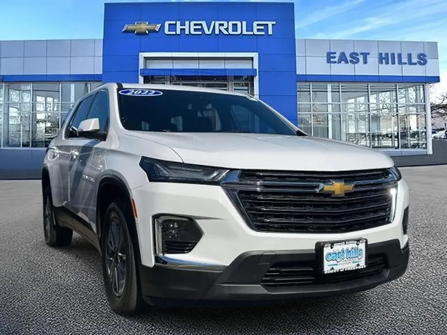 2022 Chevrolet Traverse Cloth 1LT photo 1