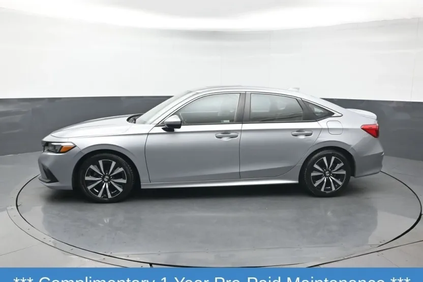 2022 Honda Civic EX photo 1