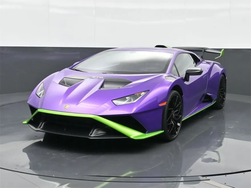 2024 Lamborghini Huracan STO photo 1