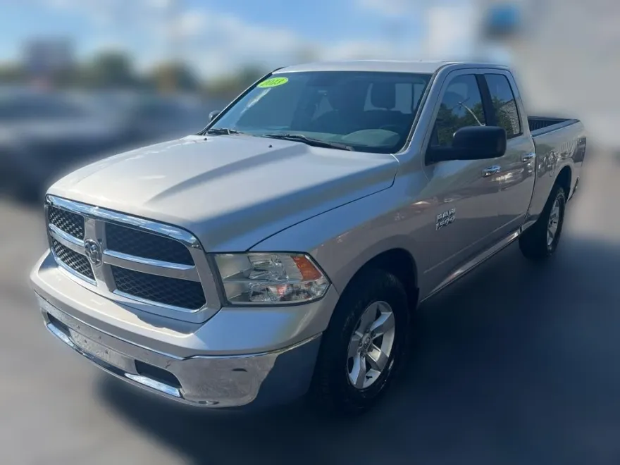 2013 Ram 1500 SLT photo 1