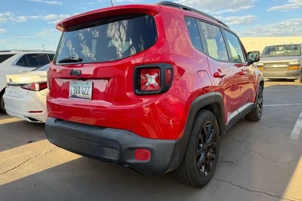 2017 Jeep Renegade Altitude photo 1