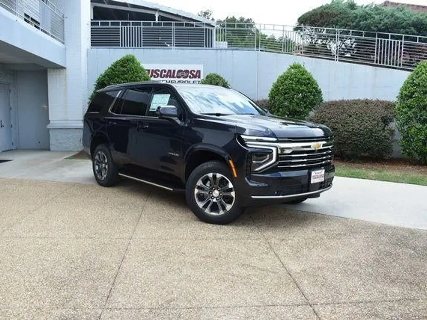 2025 Chevrolet Tahoe LT photo 1
