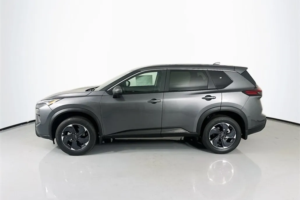 2026 Nissan Rogue SV photo 1