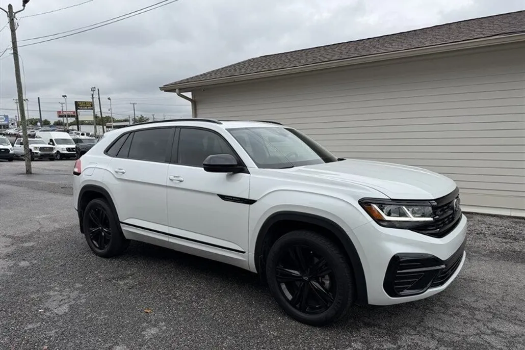 2023 Volkswagen Atlas Cross Sport V6 SEL R-Line photo 1