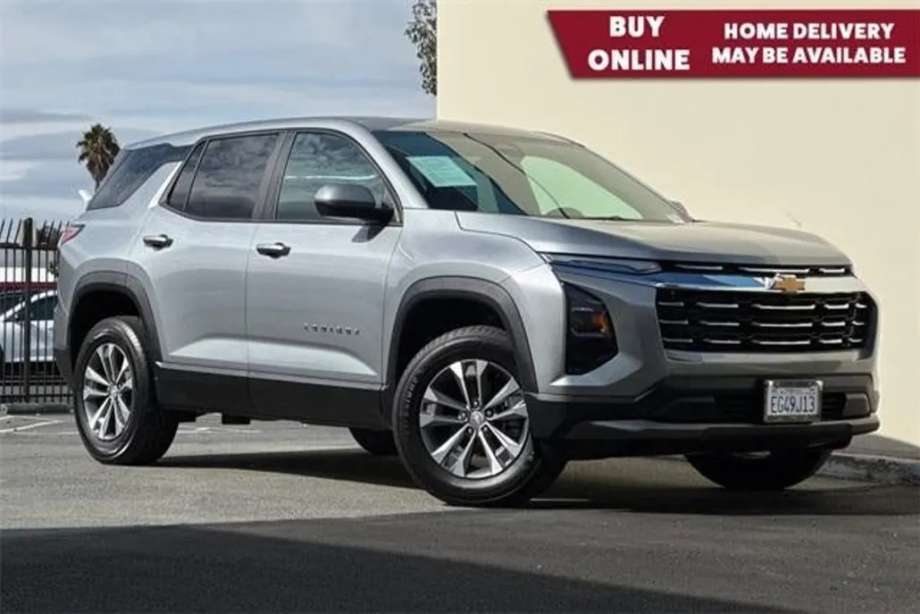 2026 Chevrolet Equinox LT photo 1
