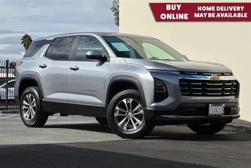 2026 Chevrolet Equinox LT photo 1