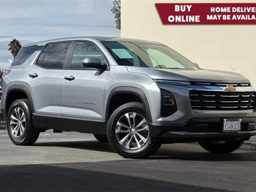 2026 Chevrolet Equinox LT photo 1