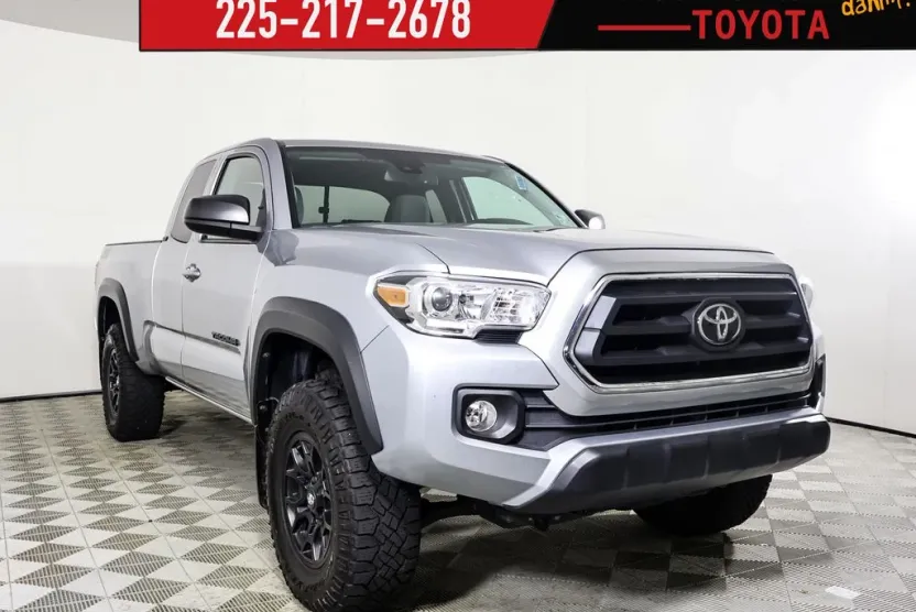 2023 Toyota Tacoma SR5 photo 1
