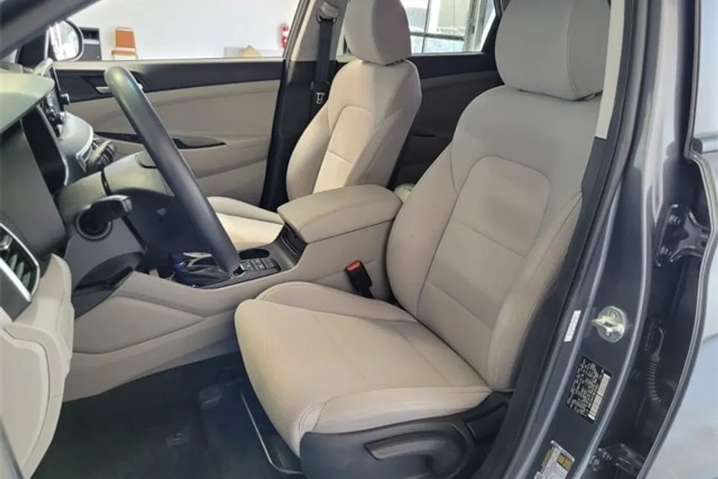 2021 Hyundai Tucson SE photo 1