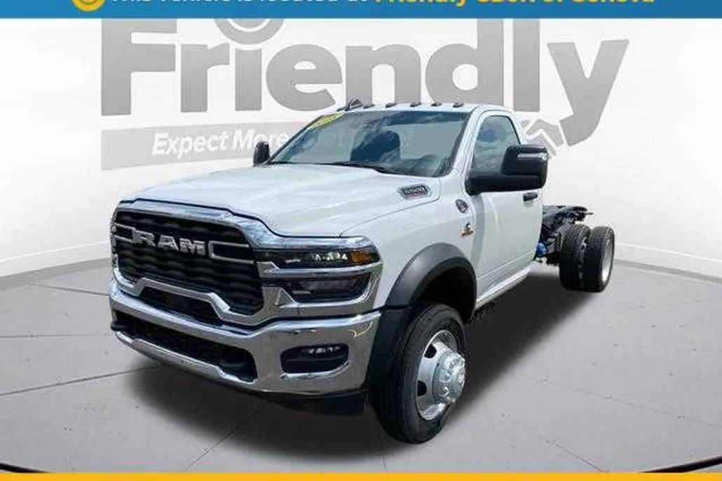 2025 Ram 5500 Tradesman photo 1