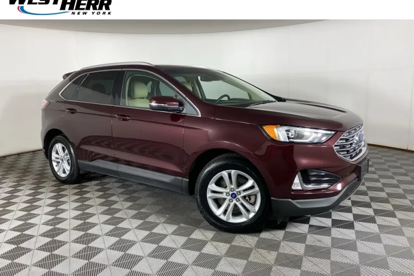 2019 Ford Edge SEL photo 1