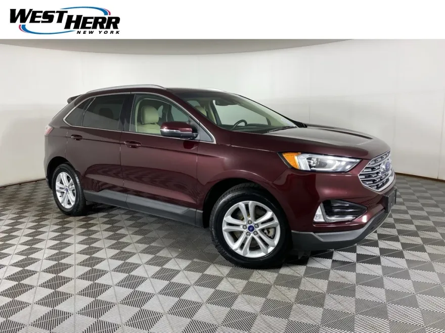 2019 Ford Edge SEL photo 1