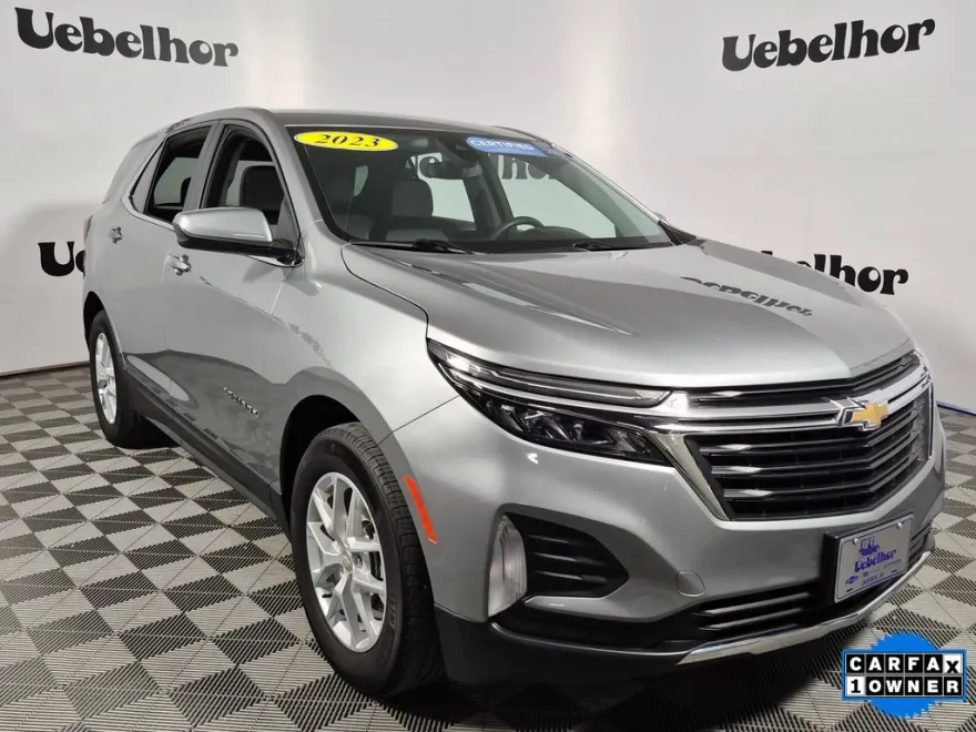 2023 Chevrolet Equinox LT photo 1