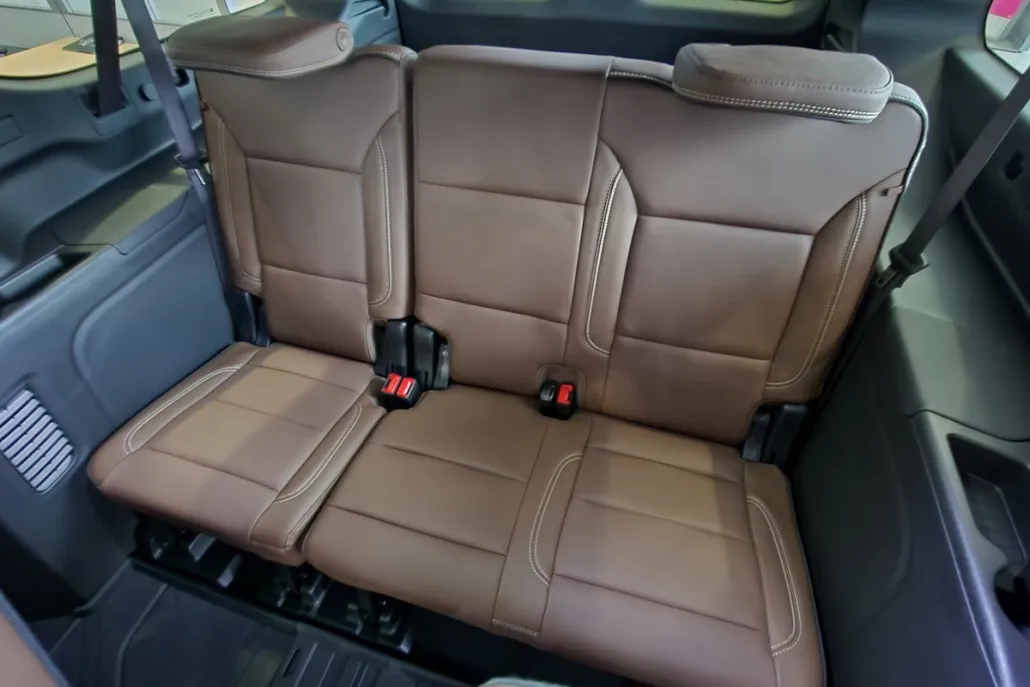 2026 Chevrolet Suburban High Country photo 1