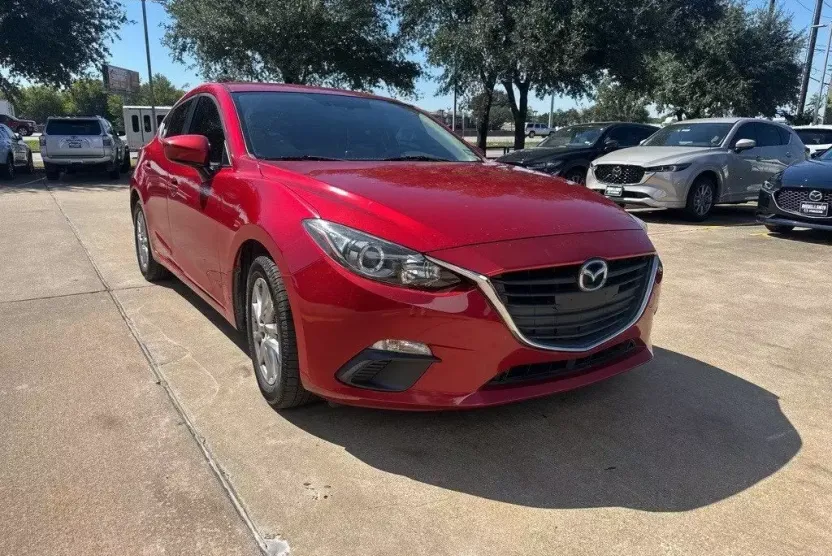 2016 Mazda Mazda3 i Sport photo 1