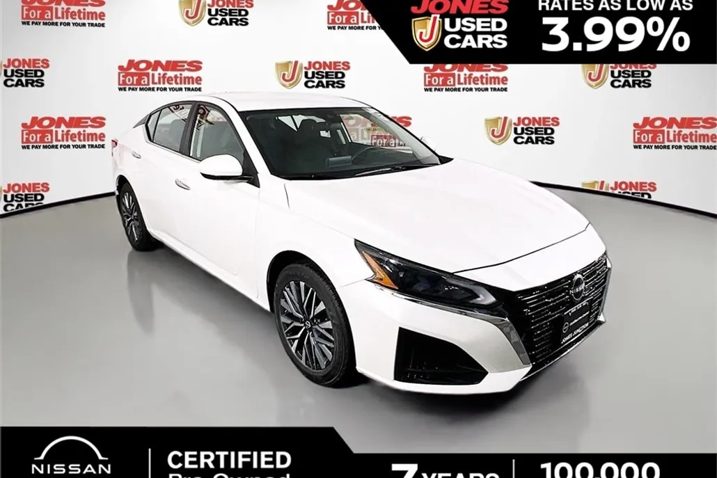 2023 Nissan Altima 2.5 SV photo 1