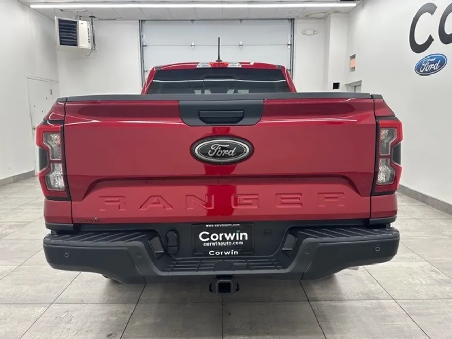 2025 Ford Ranger Lariat photo 1