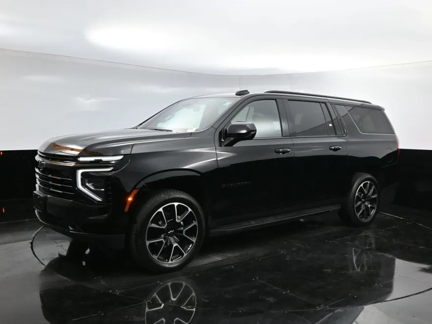 2025 Chevrolet Suburban RST photo 1