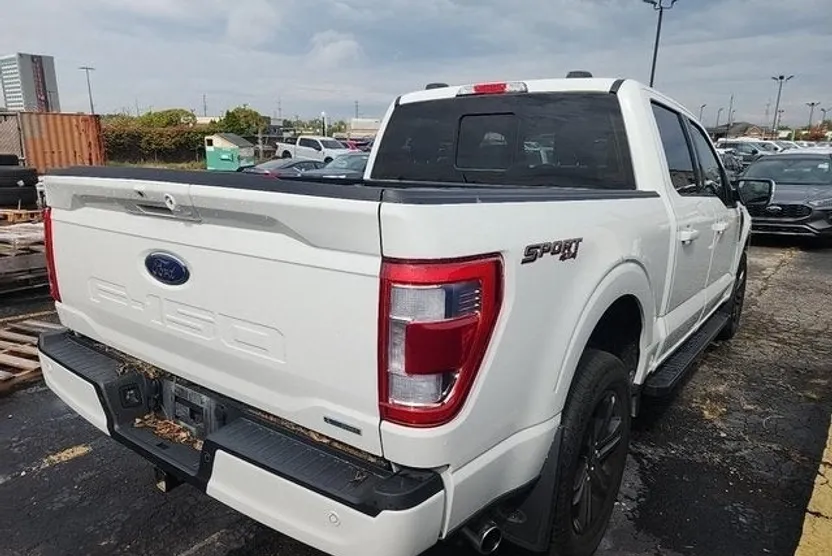 2022 Ford F-150 Lariat photo 1