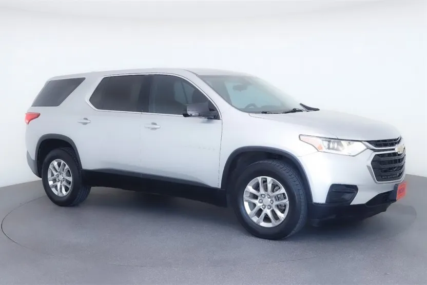2019 Chevrolet Traverse LS photo 1