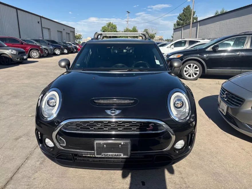 2017 Mini Clubman Base S ALL4 photo 1
