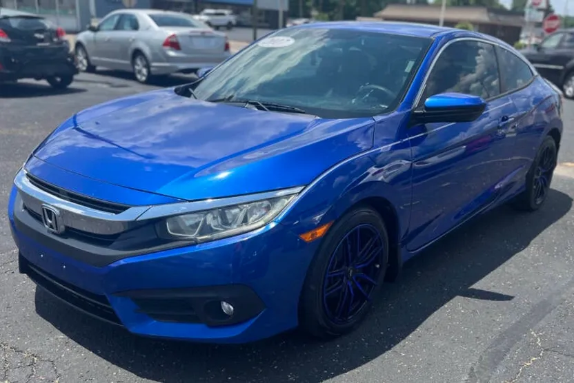 2017 Honda Civic EX-T photo 1