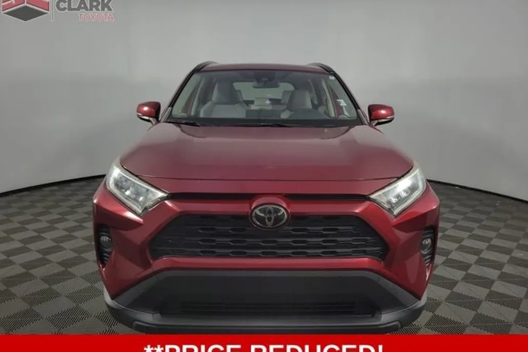 2019 Toyota RAV4 XLE Premium Sport photo 1