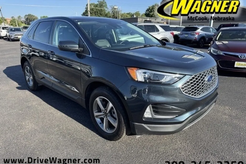 2024 Ford Edge SEL photo 1