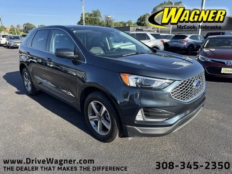 2024 Ford Edge SEL photo 1