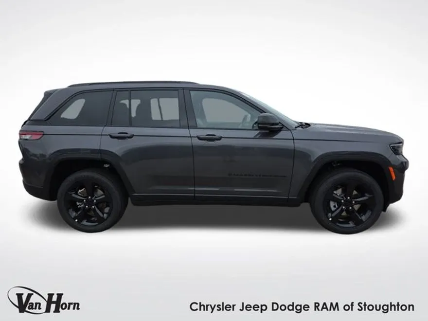 2025 Jeep Grand Cherokee Altitude X photo 1