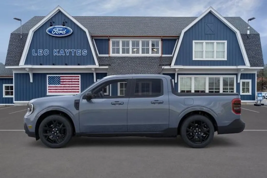 2025 Ford Maverick Lariat photo 1