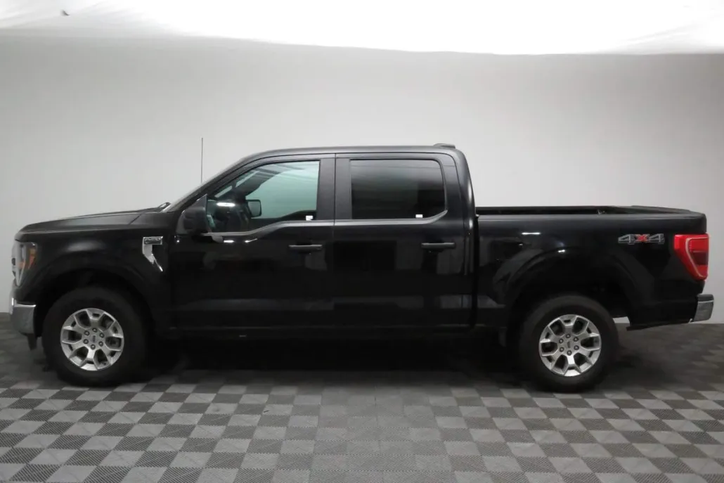 2023 Ford F-150 XLT photo 1
