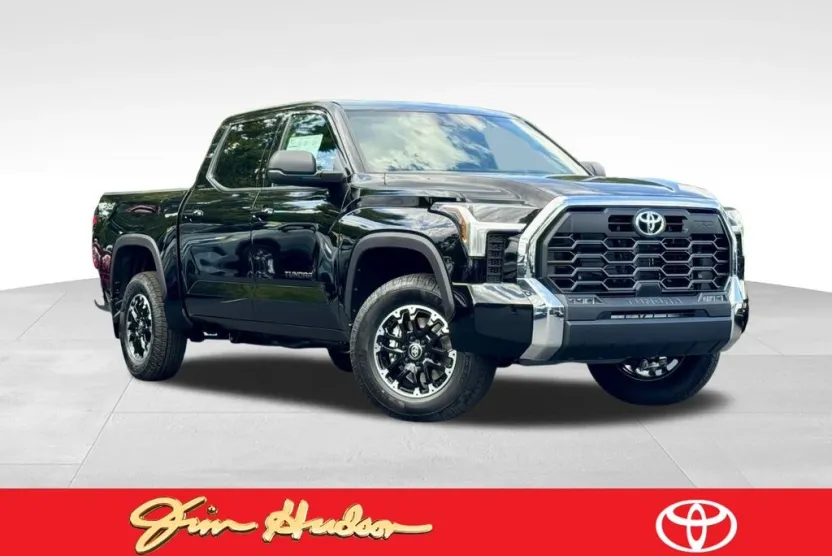2026 Toyota Tundra SR5 CrewMax photo 1