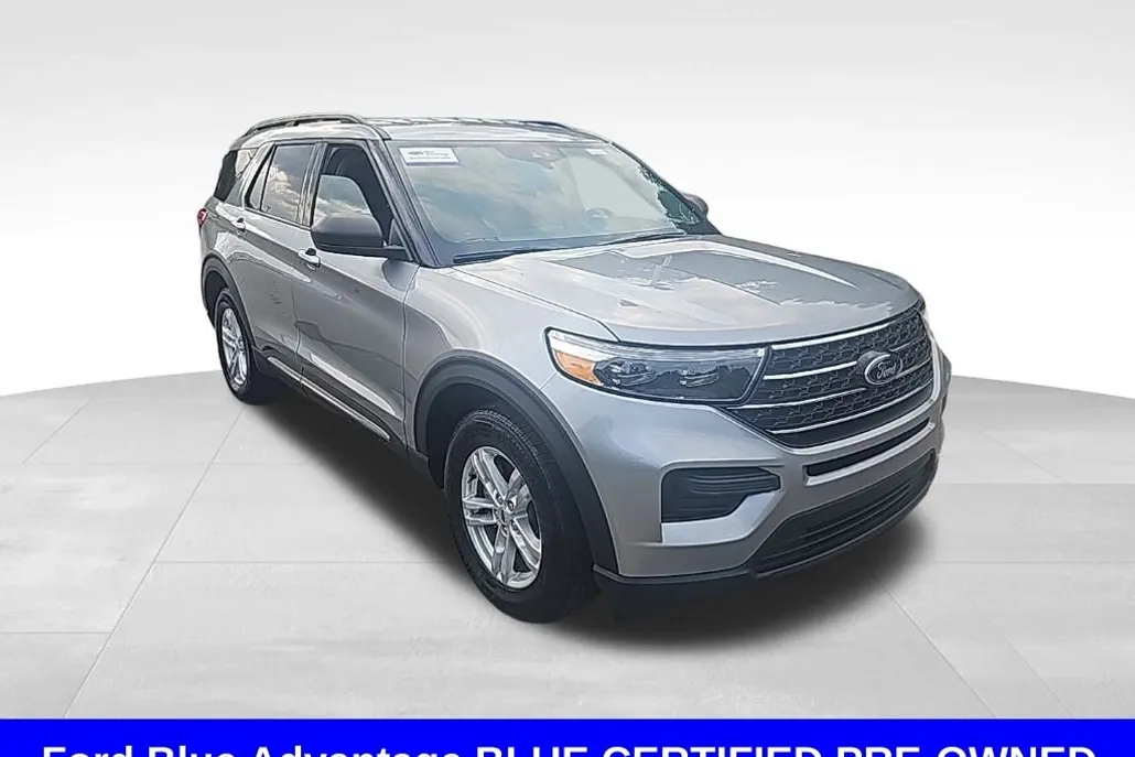 2022 Ford Explorer XLT photo 1