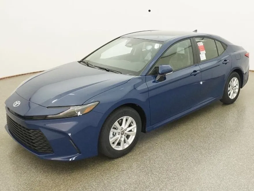 2026 Toyota Camry LE photo 1