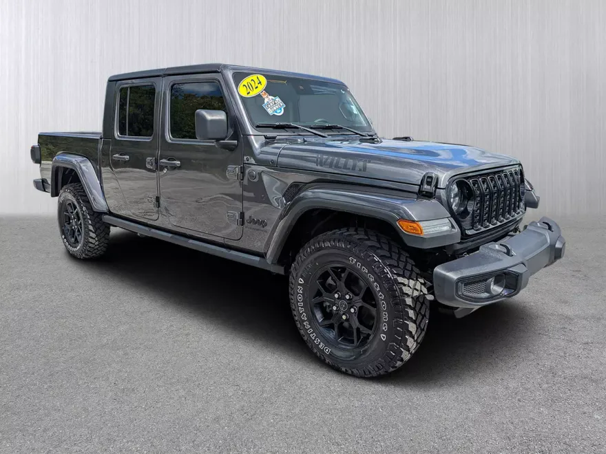 2024 Jeep Gladiator Willys photo 1